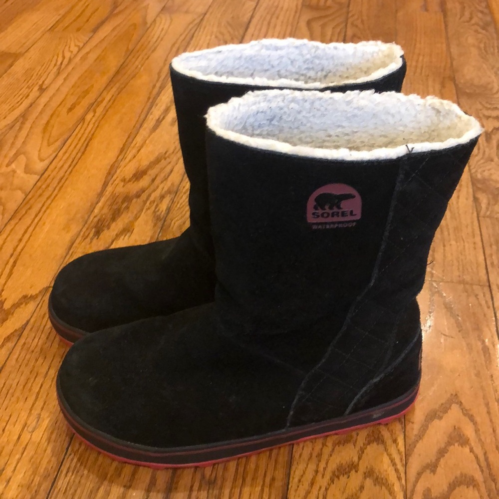 EUC Sorel Black Suede waterproof winter boots